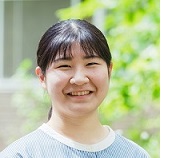 山田真南