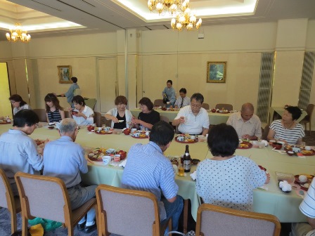 試食会2.jpg